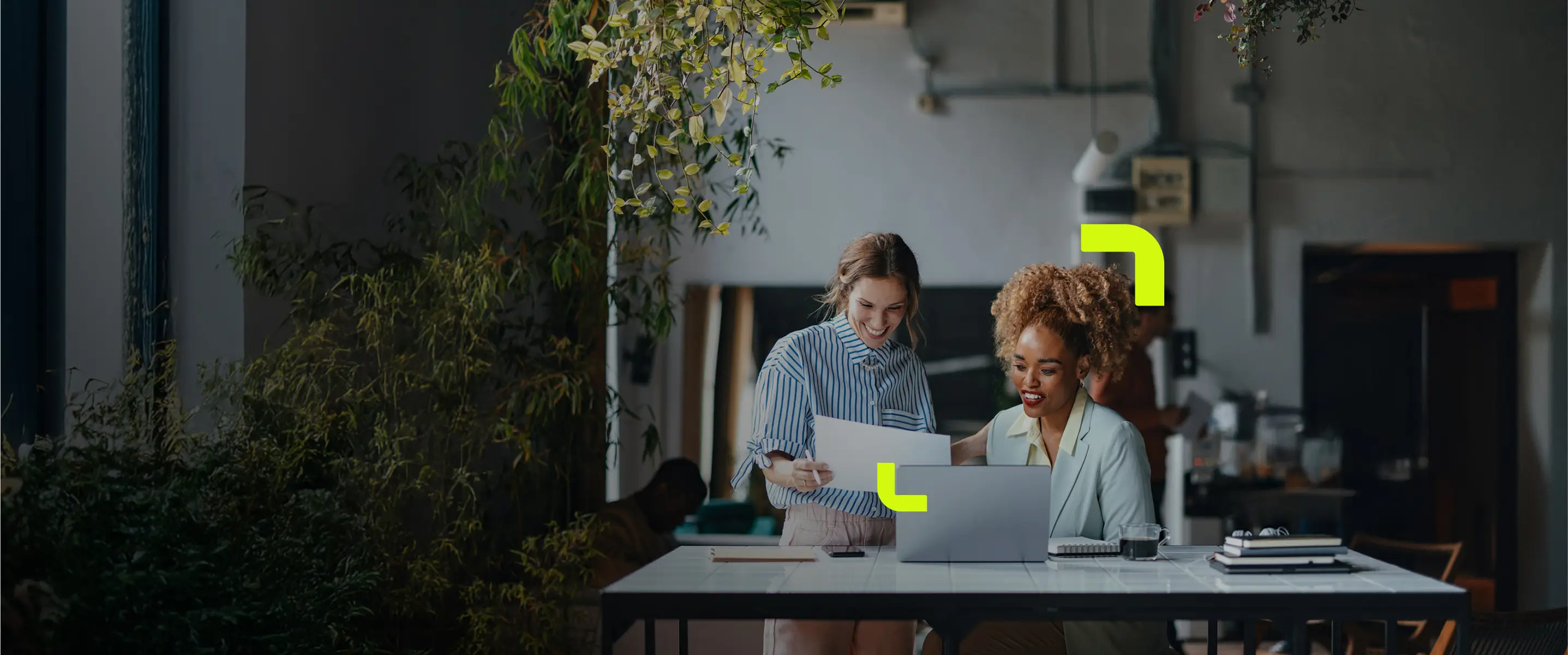 <span class="highlight">Knowledge</span> Hub 